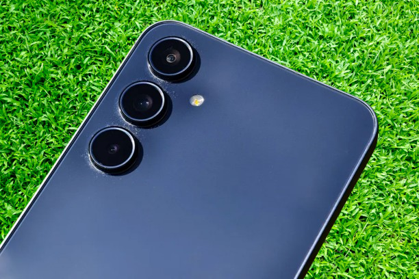 samsung galaxy a55 Build Quality